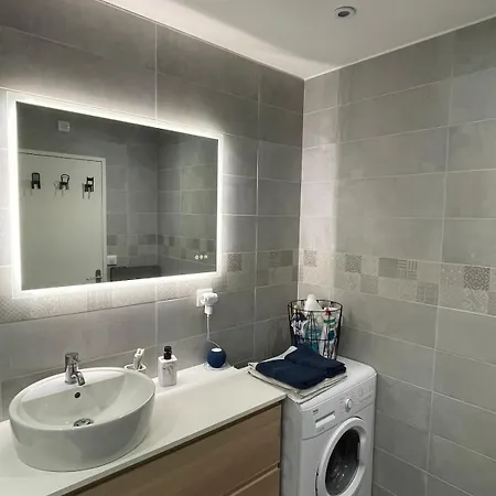 Charming Downtown * Riom